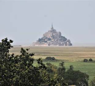 Deutsche Kriegsgräberstätte Mont d’Huisnes