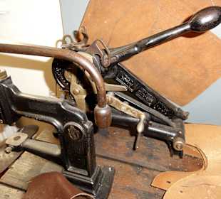 In der Schuhmacherwerkstatt