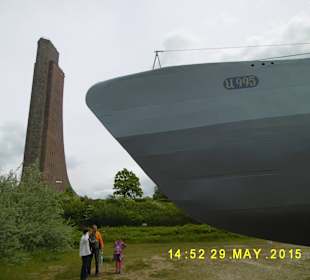 Marine Ehrenmal und U Boot