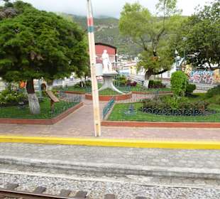 Mitten durch die Stadt