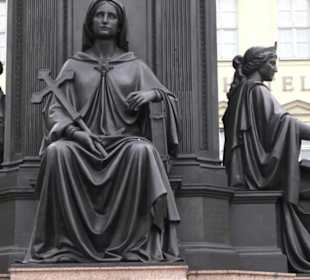 Rund um die Frauenkirche