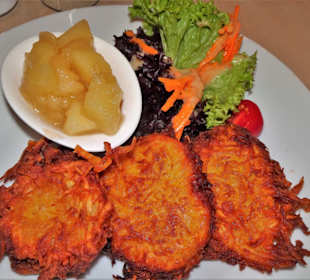 Reibekuchen "all you can eat" im Goldenen Schwan