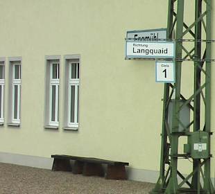 Bahnhofsgebäude