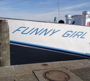 Das Fährschiff "Fanny Girl"