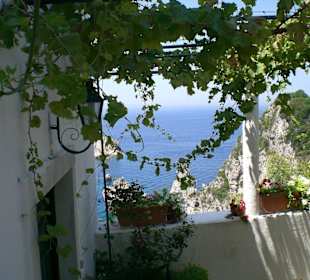 Blick vom Kloster aufs Meer