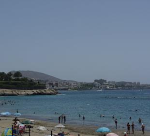 Playa del Duque, im Hintergrund Las Americas