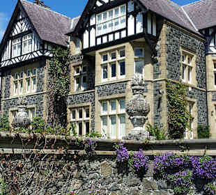 Blick auf das alte Herrenhaus