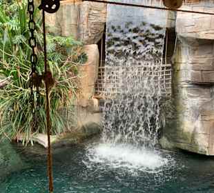 Wasserfall bei den Krokodilen. 