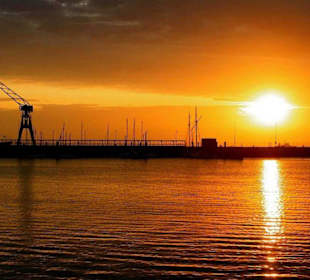 Steubenhöft im Sonnenaufgang