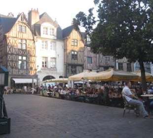 Place Plumereau am frühen Abend