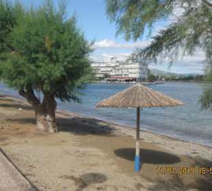 Strand unter der Strasse