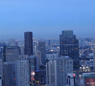 Sirocco sky bar/restaurant