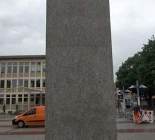 Skulptur Drei Männer im Boot