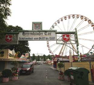 Schützenfest-Tor "Herrhäuser Tor"