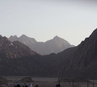 Berge mit Sonnenuntergang