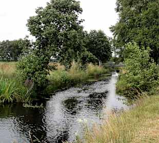 Der Oste-Hamme-Kanal am Hafen