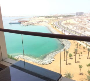 Blick vom Balkon zum Meer