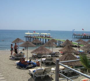 Strand und Steg