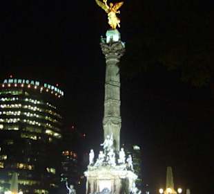 Statua famosa "El Angél"