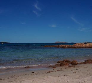 Blick auf Jacht und offenes Meer