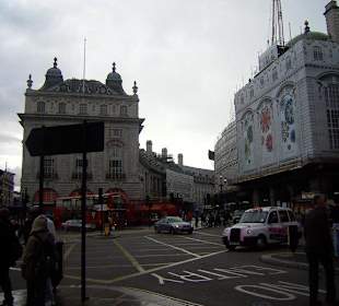 Piccadilly Circus