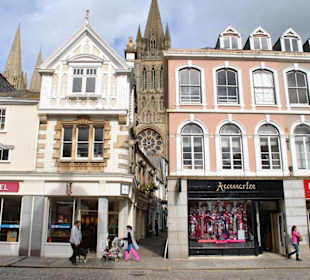 Überall die Kathedrale sichtbar