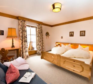 Schlafzimmer "Aurikel"
