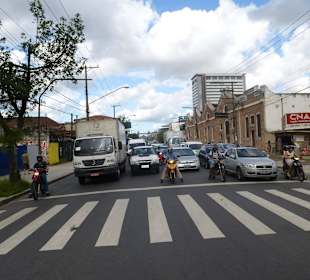 Mit der Bahn durch Santos