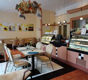 Blick in den Gastraum von Café Hauptmeier