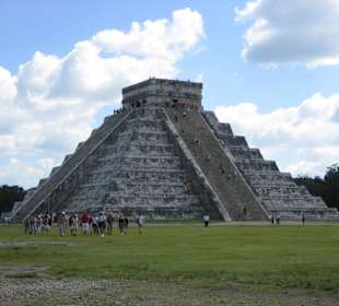 Pyramide des Kukulkan in Chichen Itza