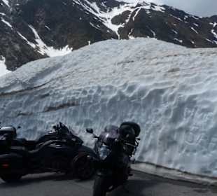 Bikes vor dem Schnee