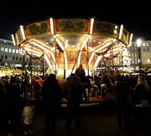 Spaziergang über den Märchenweihnachtsmarkt