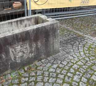 Brunnen am Marktplatz Mehrstetten 