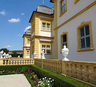 Die Balustrade des Schlosses