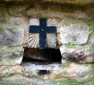 Grabststätte der Festungsherren