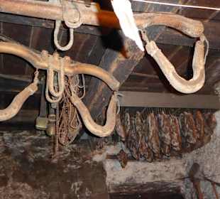 Lange reift der Tiroler Speck im Keller bei Röck