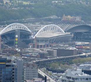 Quest & Safeco Field vom Spaceneedle aus