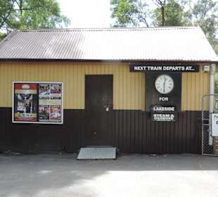 Nächster Zug fährt...