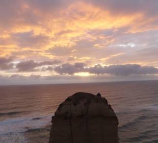 Zachód słońca - widok na ocean.