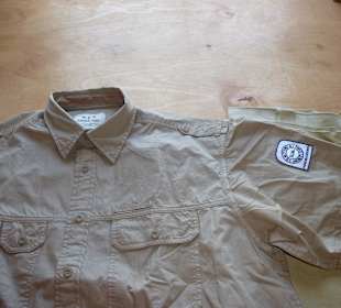 Alle Fahrer tragen einheitliche Kleidung