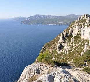 Blick von den Klippen auf das Meer
