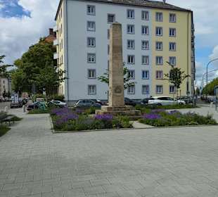 Kriegerdenkmal Lothstraße