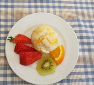 Schlosscafé im Rosengarten