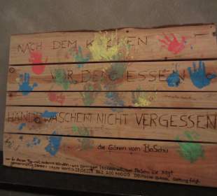 Tafel in der Herrentoilette