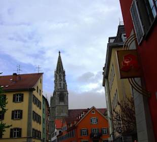 Durch die Niederburg