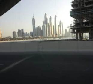 Auf der Fahrt zum Burj Khalifa
