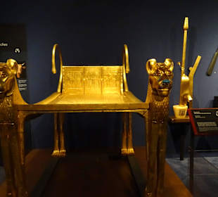 Ein Bett des Pharaos