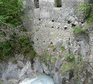 Anfang des Zammer Lochputz