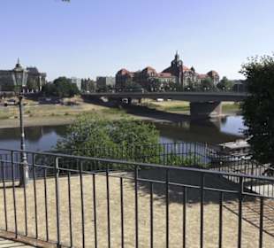 Altstadt - Rund um das Terrassenufer