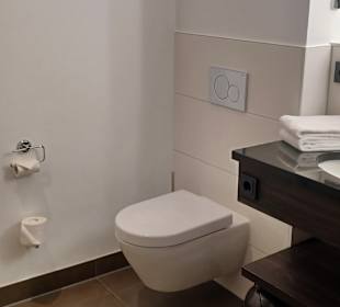 Zimmer - Bad-WC Vital Hotel Frankfurt
